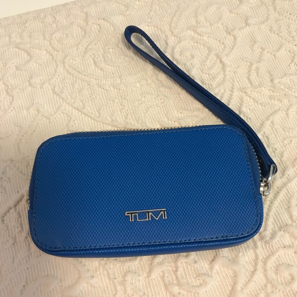 Tumi wallet in Blue